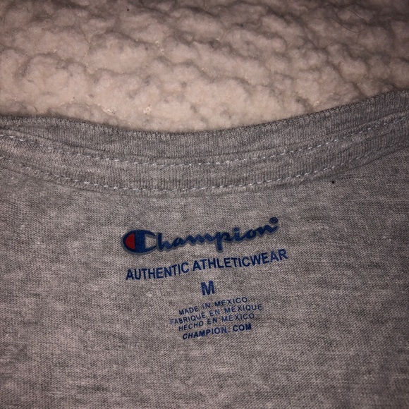 BOYS CHAMPION tshirt - Picture 3 of 3